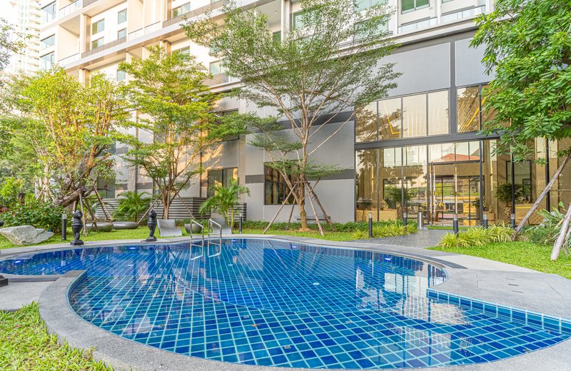 Gardens & Pool Terrace